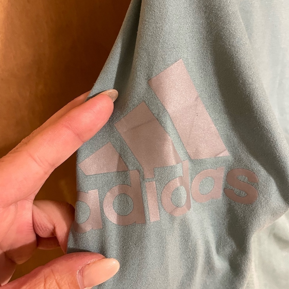 #143-ADIDAS -full zip - Picture 3 of 4